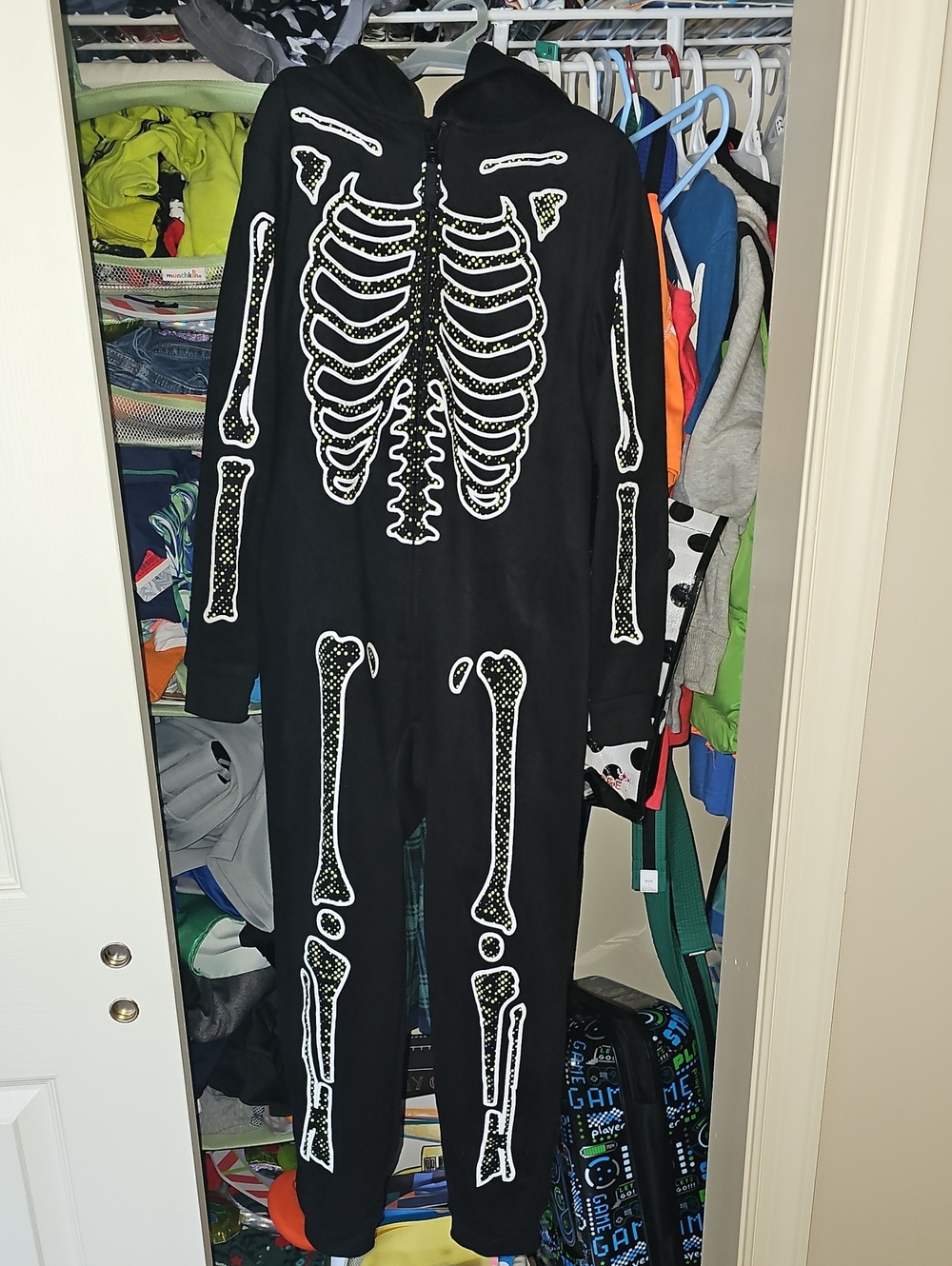Cat & Jack Black Skeleton Hoodie Onesie Costume with White Bones